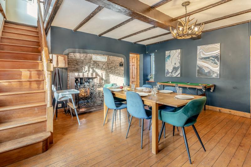 Croft Cottage dining and games room